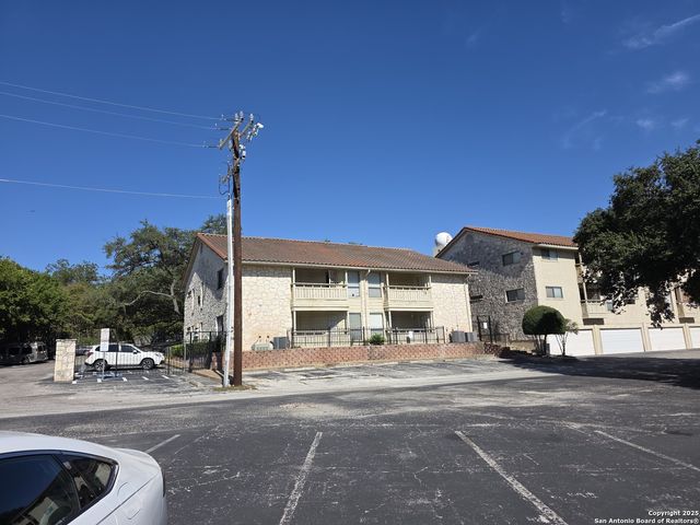 7738 Chambers # 304C, San Antonio, TX 78229