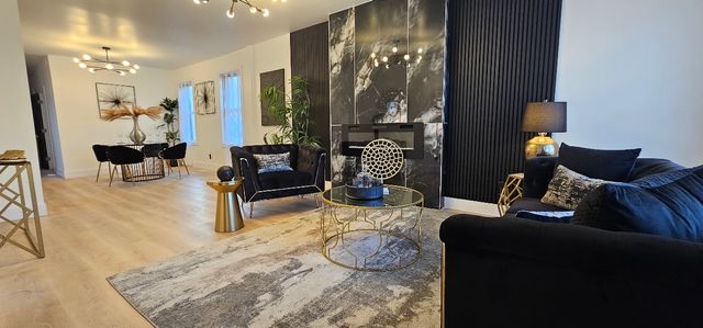 1117 W 57th Street, Chicago, IL 60621