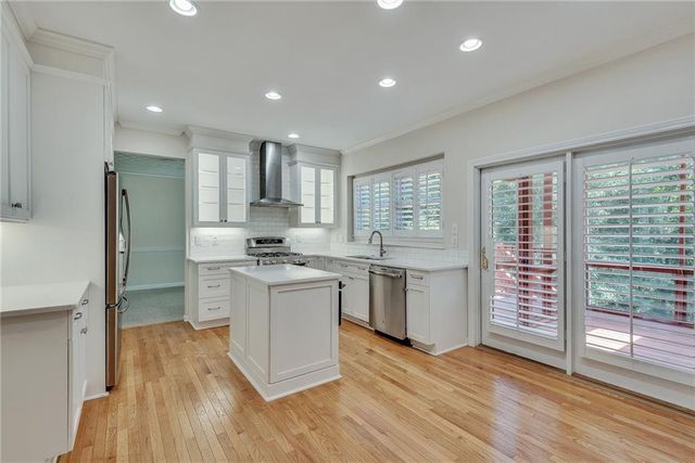 6551 Maid Marion Close, Alpharetta, GA 30005