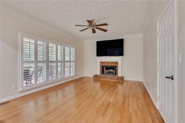 6551 Maid Marion Close, Alpharetta, GA 30005