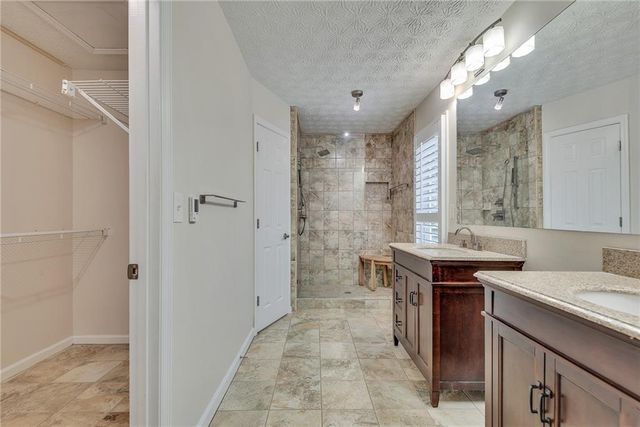 6551 Maid Marion Close, Alpharetta, GA 30005