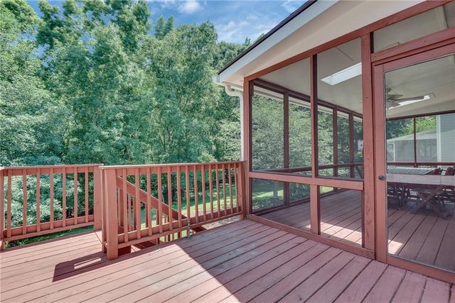 6551 Maid Marion Close, Alpharetta, GA 30005