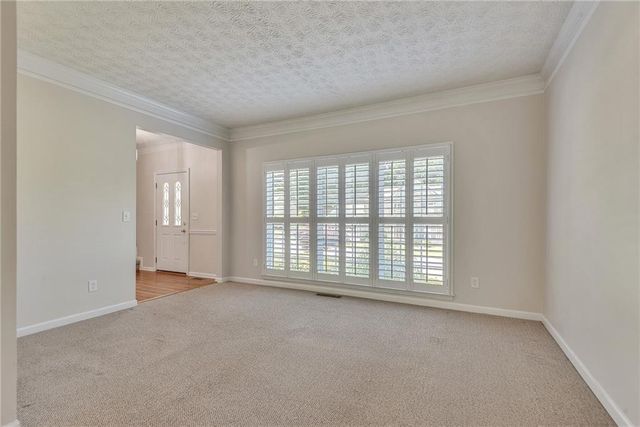 6551 Maid Marion Close, Alpharetta, GA 30005