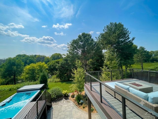 1993 Kerry Drive NE, Rochester, MN 55906