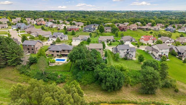 1993 Kerry Drive NE, Rochester, MN 55906