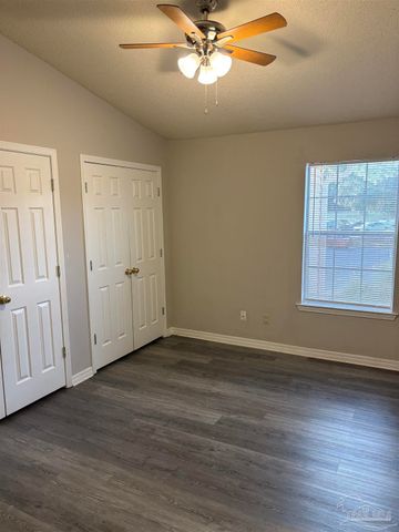 2303 W Michigan Ave H-12, Pensacola, FL 32526