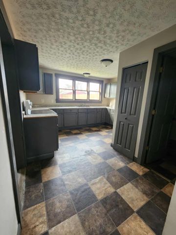 718 E Temple Street, Washington Court House, OH 43160