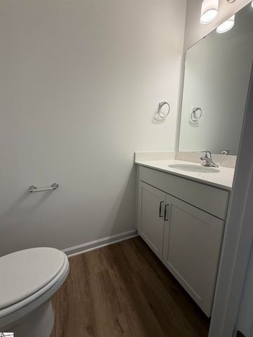 613 Autumn Lake Road, Simpsonville, SC 29681