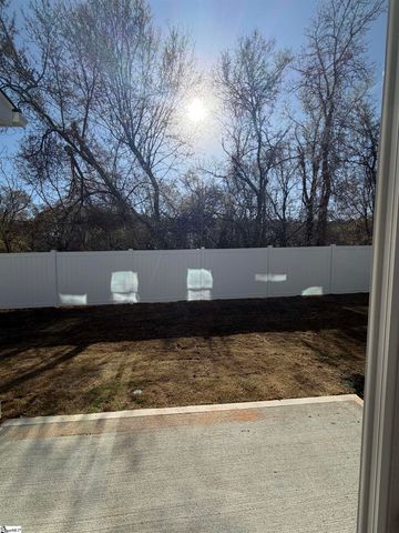 613 Autumn Lake Road, Simpsonville, SC 29681