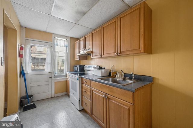 2641 S HOBSON ST, Philadelphia, PA 19142