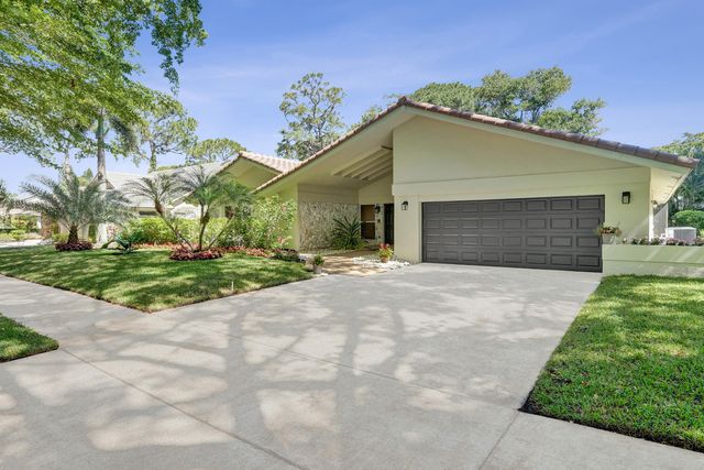 2401 NW 39th Street, Boca Raton, FL 33431