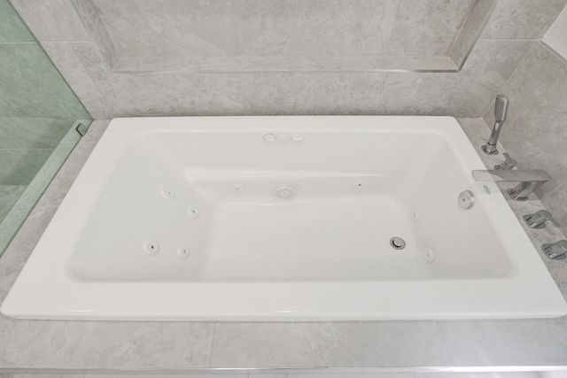 2401 NW 39th Street, Boca Raton, FL 33431