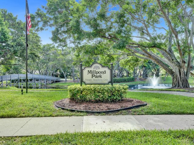 2401 NW 39th Street, Boca Raton, FL 33431