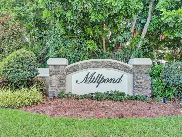 2401 NW 39th Street, Boca Raton, FL 33431