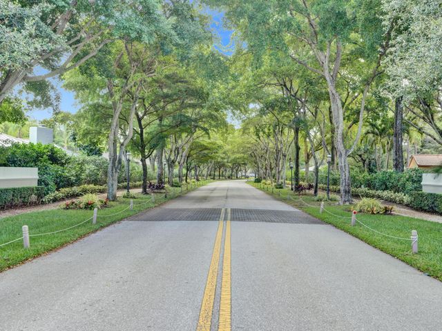 2401 NW 39th Street, Boca Raton, FL 33431