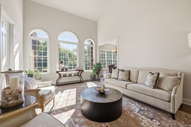 319 Hamlets End Way, Franklin, TN 37067