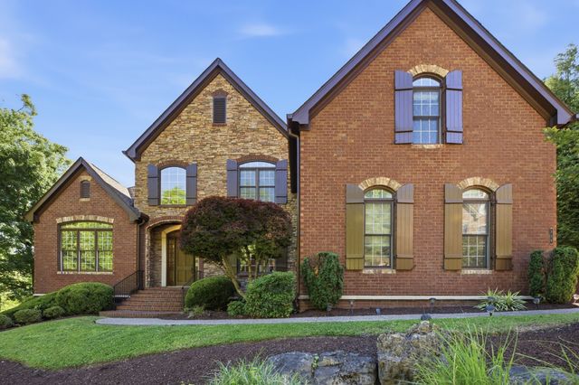 319 Hamlets End Way, Franklin, TN 37067