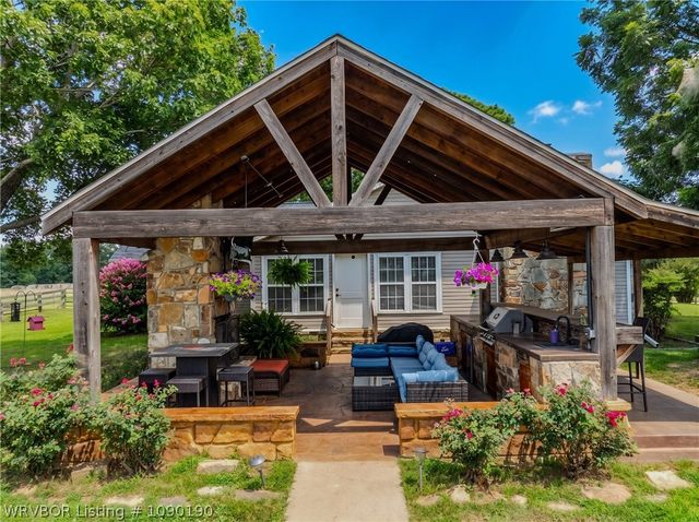 4719 Palestine Road, Huntington, AR 72940