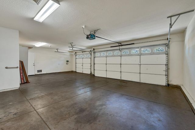 11878 Cobble Brook Dr, Rancho Cordova, CA 95742