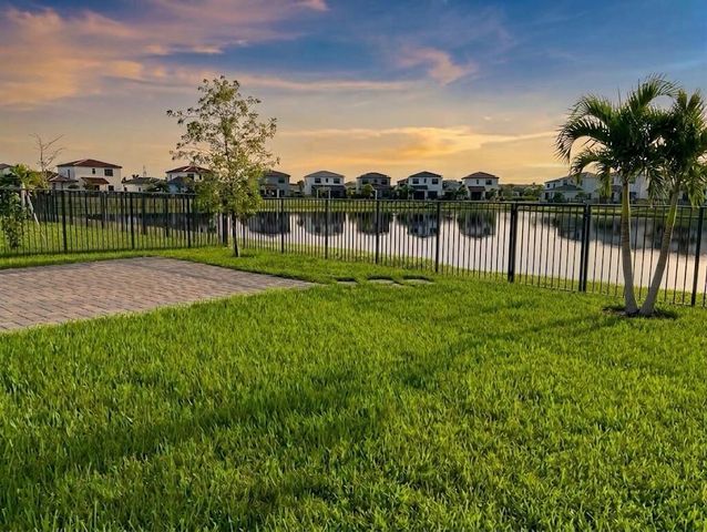 5553 Quiet Lake Place, Westlake, FL 33470