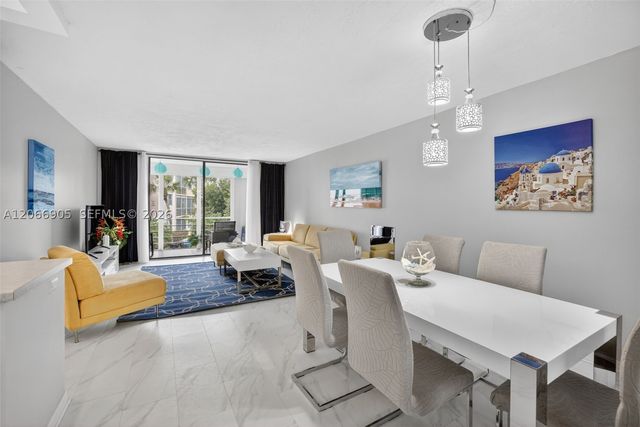 2801 Somerset Dr 205, Lauderdale Lakes, FL 33311