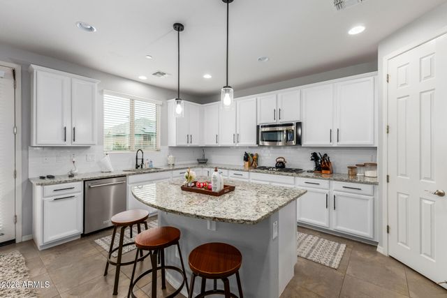 21434 W TERRI LEE Drive, Buckeye, AZ 85396