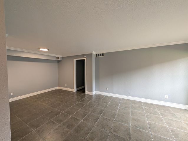 9000 Bissonnet Street 7, Houston, TX 77074