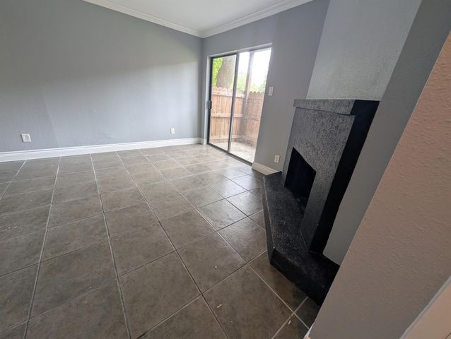 9000 Bissonnet Street 7, Houston, TX 77074