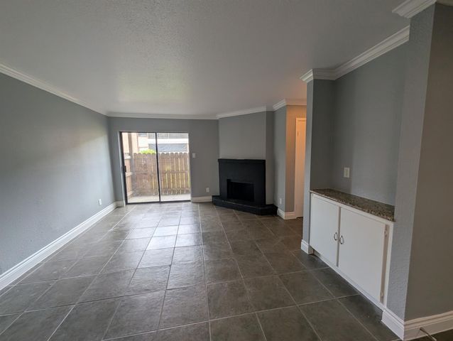 9000 Bissonnet Street 7, Houston, TX 77074