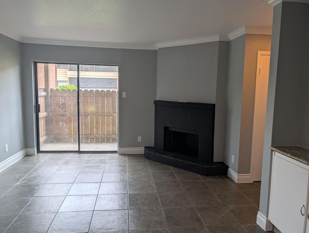 9000 Bissonnet Street 7, Houston, TX 77074