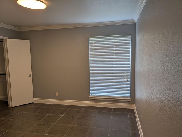 9000 Bissonnet Street 7, Houston, TX 77074
