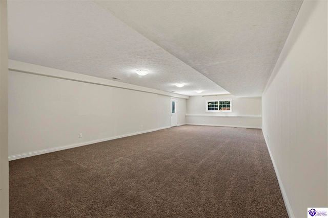 578 Deer Run Way, Elizabethtown, KY 42701