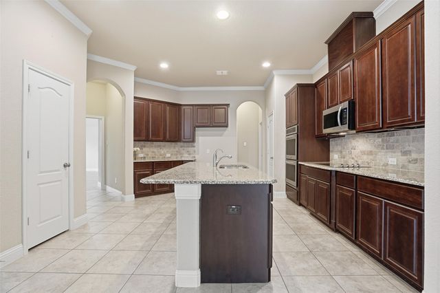 12016 Olinger Drive, Fort Worth, TX 76108