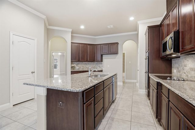 12016 Olinger Drive, Fort Worth, TX 76108