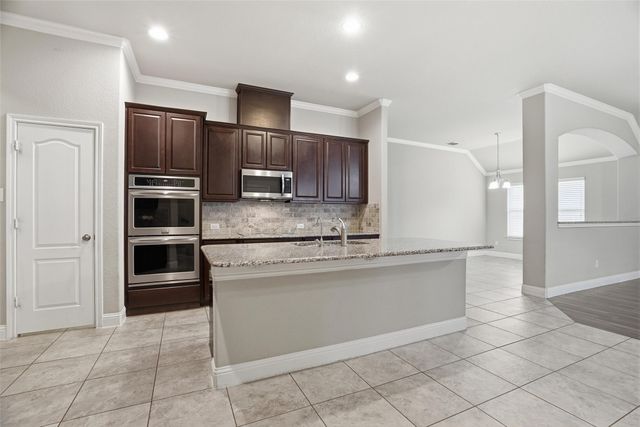 12016 Olinger Drive, Fort Worth, TX 76108