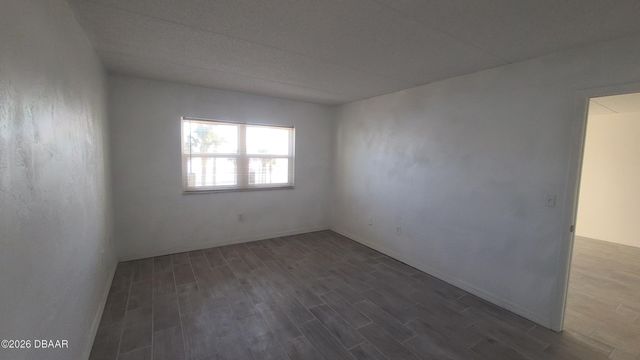 3131 S Ridgewood Ave Apt 203, South Daytona, FL 32119