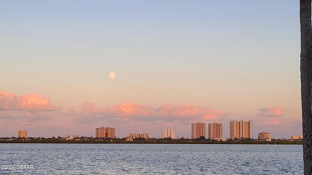 3131 S Ridgewood Ave Apt 203, South Daytona, FL 32119