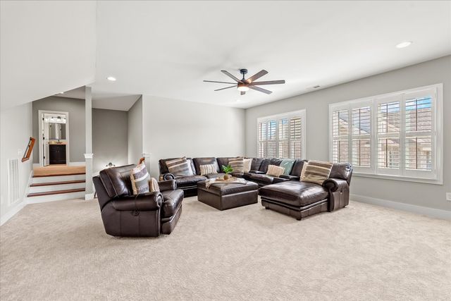 1032 Abbey Road Way, Spring Hill, TN 37174