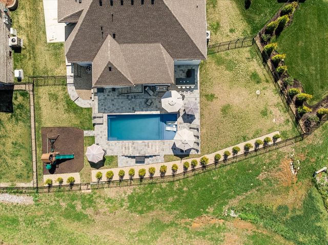 1032 Abbey Road Way, Spring Hill, TN 37174