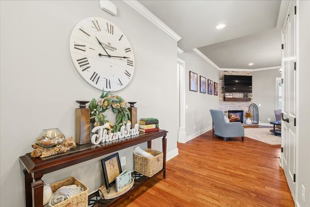 1032 Abbey Road Way, Spring Hill, TN 37174