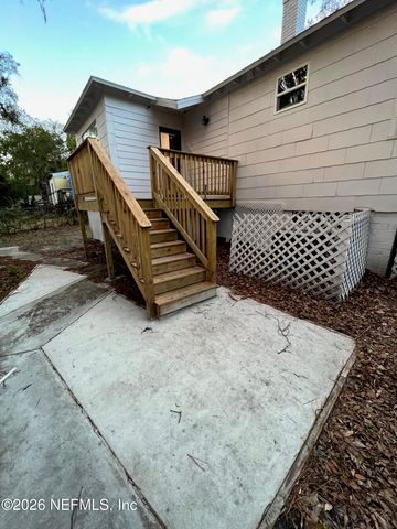7304 N NORTH SHORE Drive, Jacksonville, FL 32208