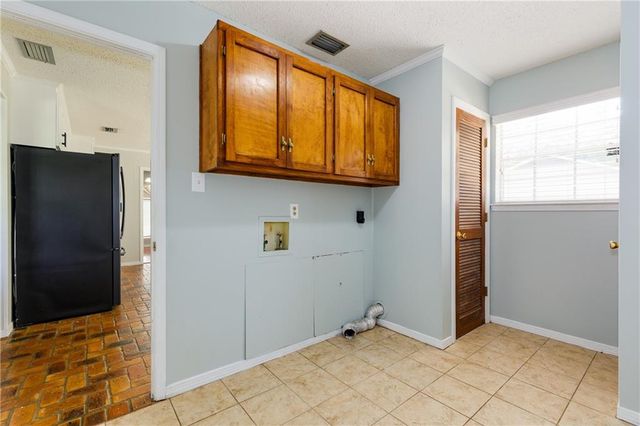 567 Vaughn Drive S, Satsuma, AL 36572