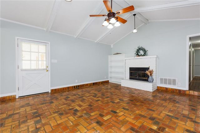 567 Vaughn Drive S, Satsuma, AL 36572