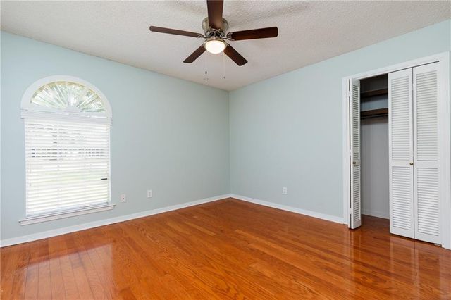 567 Vaughn Drive S, Satsuma, AL 36572