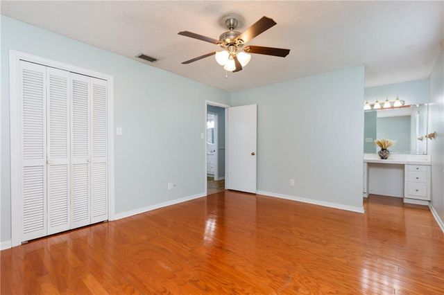 567 Vaughn Drive S, Satsuma, AL 36572