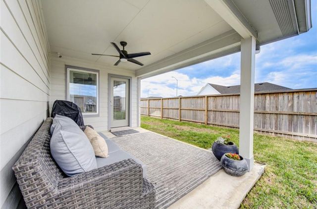 29322 Hoelzen Hollow Drive, Katy, TX 77494