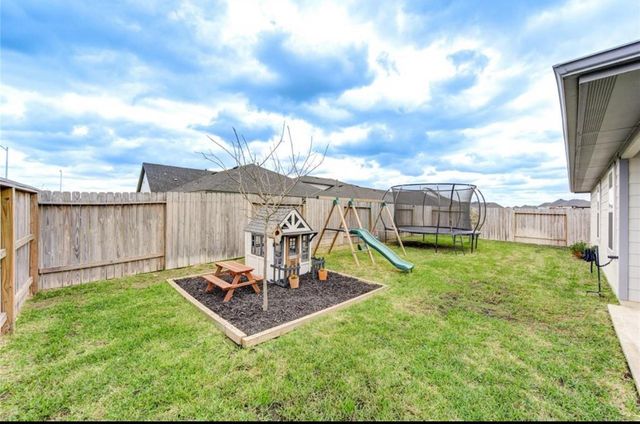 29322 Hoelzen Hollow Drive, Katy, TX 77494