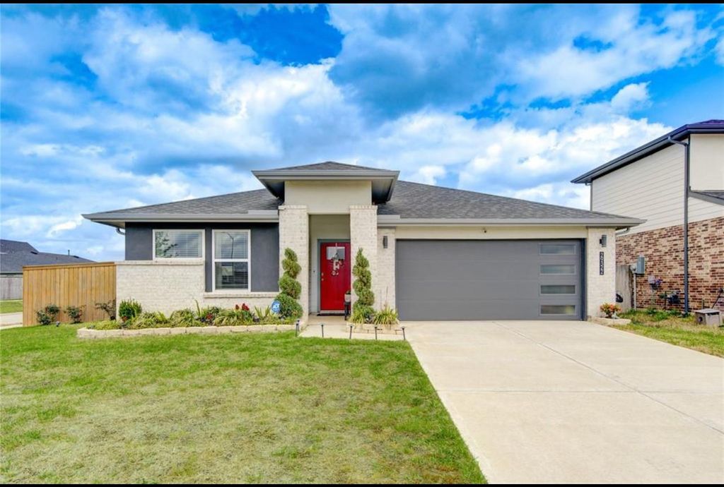 29322 Hoelzen Hollow Drive, Katy, TX 77494