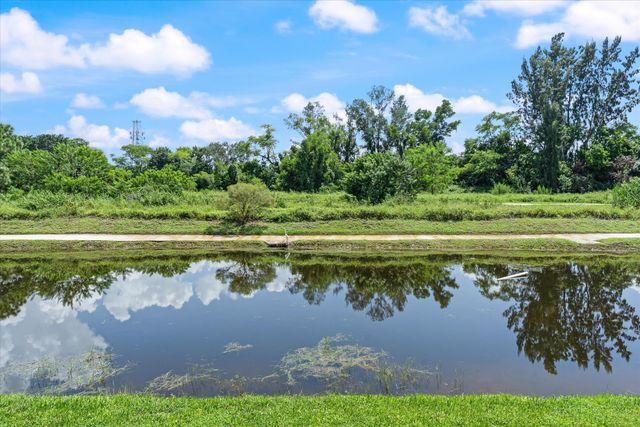 2991 TWIN OAKS Way, Wellington, FL 33414