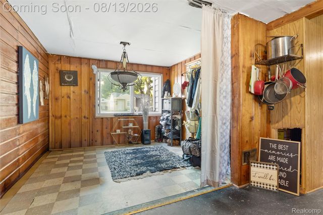 5850 DANIELS Street, Taylor, MI 48180
